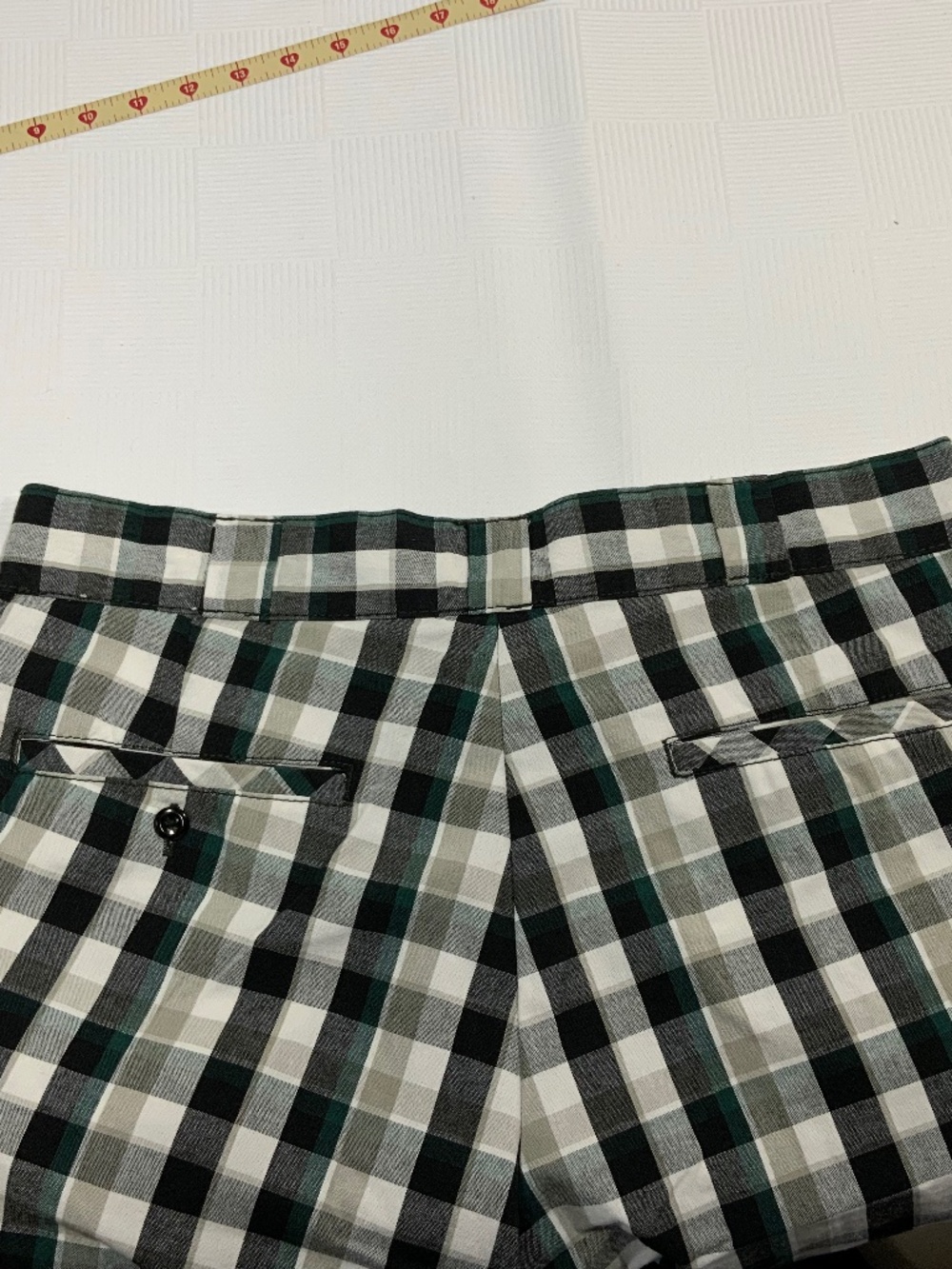 2 Each Dickie's Regular Fit Plaid Shorts - Picture 10 of 15